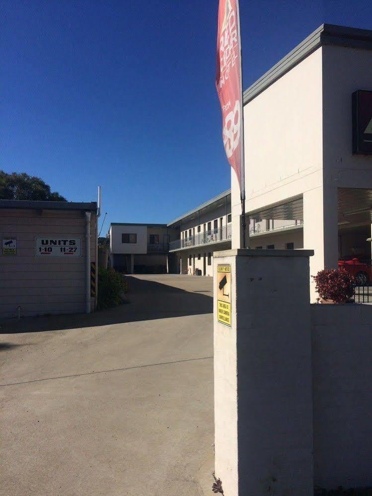 Red Cedar Motel Muswellbrook Buitenkant foto
