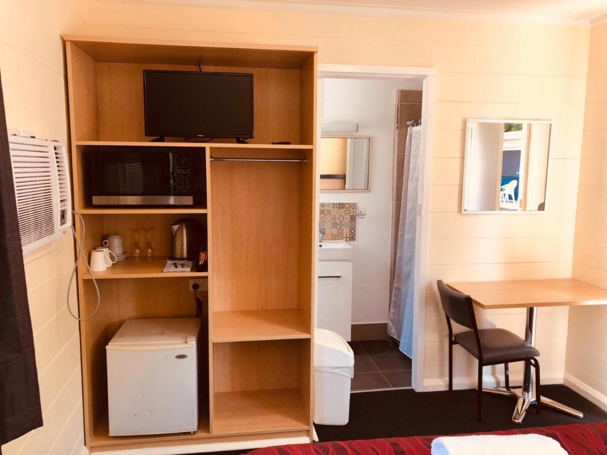 Red Cedar Motel Muswellbrook Buitenkant foto